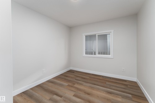 2001 West View Green, Edmonton, AB - Indoor Photo Showing Other Room