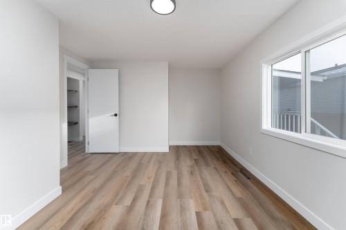 2001 West View Green, Edmonton, AB - Indoor Photo Showing Other Room