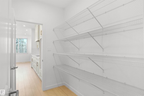 20608 27 Avenue, Edmonton, AB - Indoor With Storage