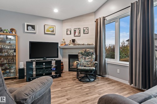 6 Sequoia Bend, Fort Saskatchewan, AB - Indoor