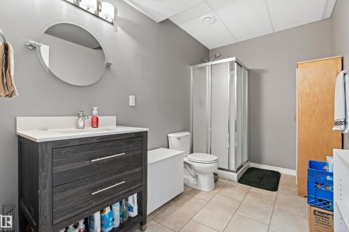6 Sequoia Bend, Fort Saskatchewan, AB - Indoor Photo Showing Bathroom