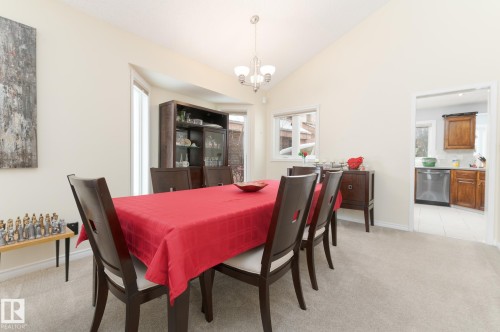 613 Whiston Wynd, Edmonton, AB - Indoor Photo Showing Dining Room