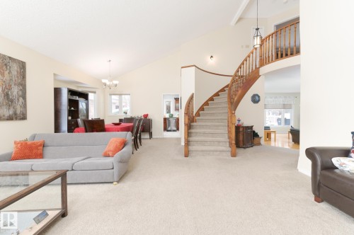 613 Whiston Wynd, Edmonton, AB - Indoor Photo Showing Living Room