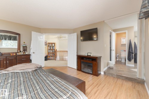 613 Whiston Wynd, Edmonton, AB - Indoor