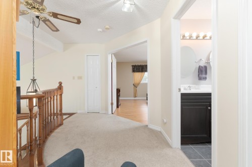 613 Whiston Wynd, Edmonton, AB - Indoor Photo Showing Other Room