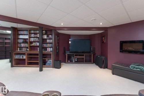 613 Whiston Wynd, Edmonton, AB - Indoor