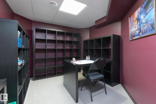 613 Whiston Wynd, Edmonton, AB - Indoor Photo Showing Office