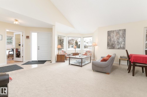 613 Whiston Wynd, Edmonton, AB - Indoor