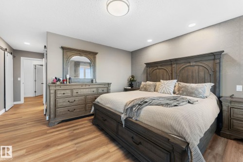 15919 58 Street, Edmonton, AB - Indoor Photo Showing Bedroom