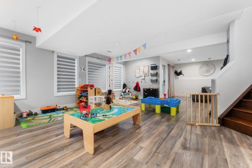 15919 58 Street, Edmonton, AB - Indoor