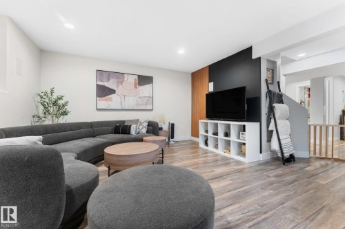 15919 58 Street, Edmonton, AB - Indoor