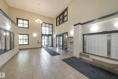 2412 9357 Simpson Drive, Edmonton, AB - Indoor Photo Showing Other Room
