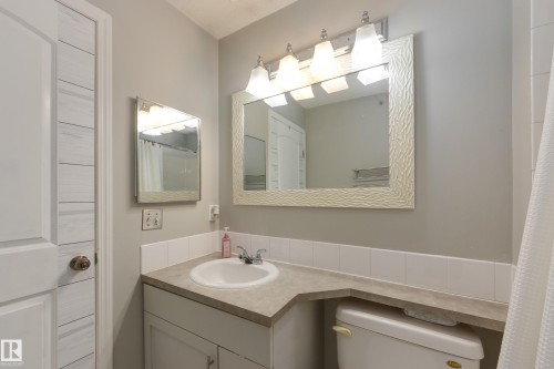 2412 9357 Simpson Drive, Edmonton, AB - Indoor Photo Showing Bathroom
