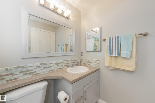 2412 9357 Simpson Drive, Edmonton, AB - Indoor Photo Showing Bathroom