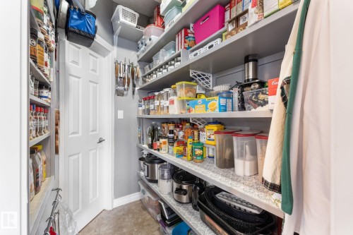 61 Wedgewood Crescent, Fort Saskatchewan, AB - Indoor With Storage