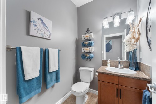 61 Wedgewood Crescent, Fort Saskatchewan, AB - Indoor Photo Showing Bathroom
