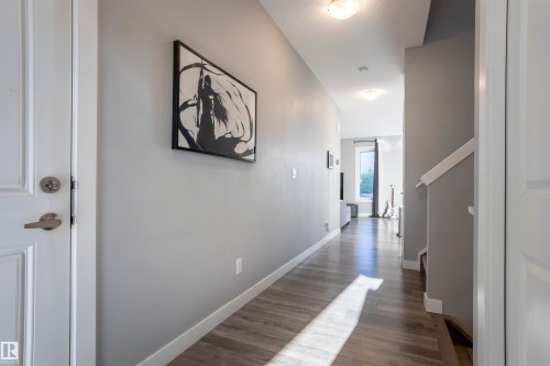 20031 18 Avenue, Edmonton, AB - Indoor Photo Showing Other Room