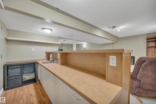 10522 30 Avenue, Edmonton, AB - Indoor