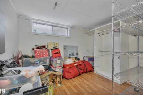 10522 30 Avenue, Edmonton, AB - Indoor