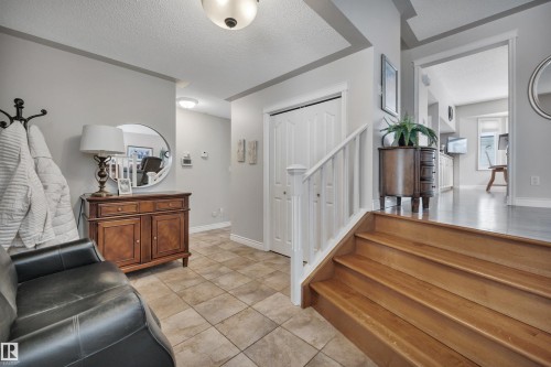 10522 30 Avenue, Edmonton, AB - Indoor Photo Showing Other Room