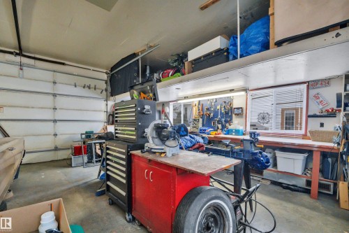 10522 30 Avenue, Edmonton, AB - Indoor Photo Showing Garage