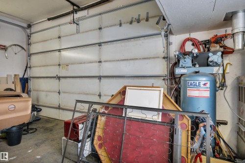 10522 30 Avenue, Edmonton, AB - Indoor Photo Showing Garage