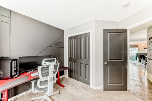 43 3305 Orchards Link Sw, Edmonton, AB - Indoor Photo Showing Office