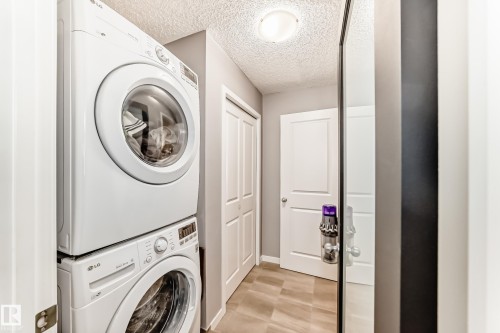 43 3305 Orchards Link Sw, Edmonton, AB - Indoor Photo Showing Laundry Room