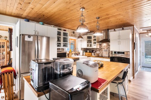 605 6St. Ross Haven, Rural Lac Ste. Anne County, AB - Indoor