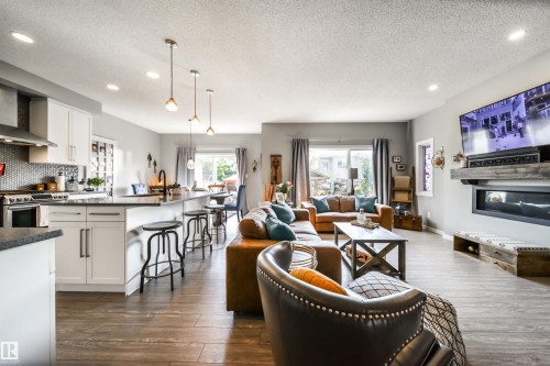 17107 81 Street, Edmonton, AB - Indoor With Fireplace