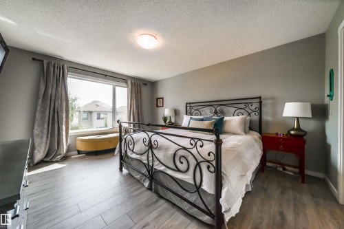 17107 81 Street, Edmonton, AB - Indoor Photo Showing Bedroom