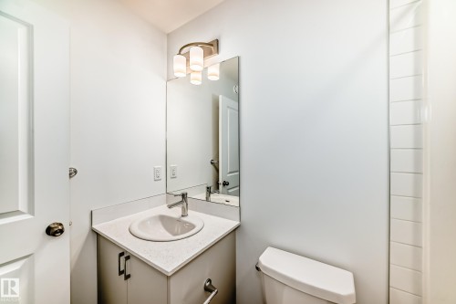 3965 Wren Loop, Edmonton, AB - Indoor Photo Showing Bathroom