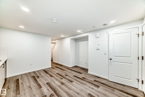 3965 Wren Loop, Edmonton, AB - Indoor Photo Showing Other Room