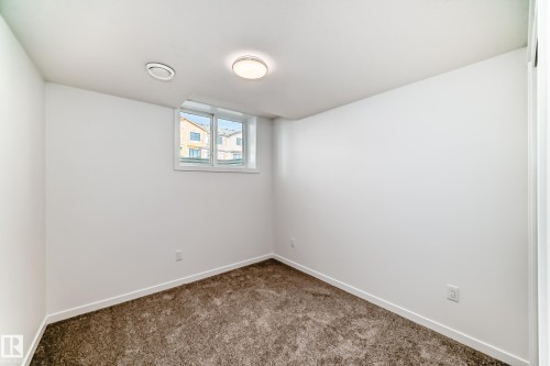3965 Wren Loop, Edmonton, AB - Indoor Photo Showing Other Room