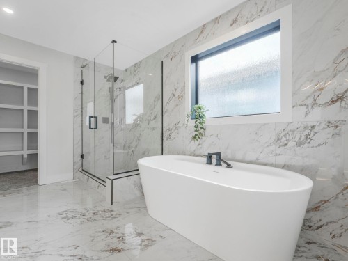 41 Cannes Cove, St. Albert, AB - Indoor Photo Showing Bathroom