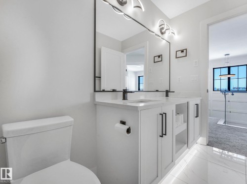 41 Cannes Cove, St. Albert, AB - Indoor Photo Showing Bathroom
