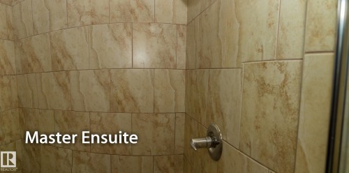 6152 Stinson Way, Edmonton, AB - Indoor Photo Showing Bathroom