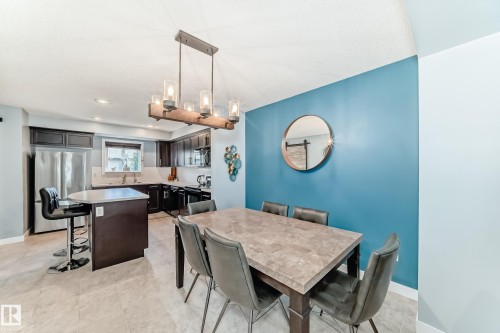 327 Desrochers Boulevard, Edmonton, AB - Indoor Photo Showing Dining Room
