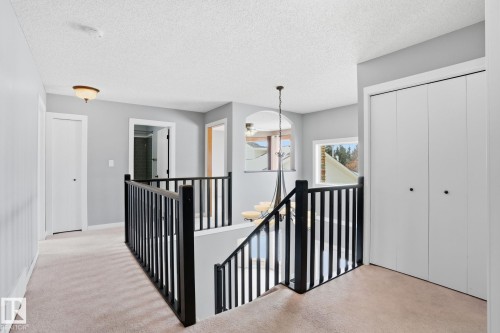 11019 10 Avenue, Edmonton, AB - Indoor Photo Showing Other Room