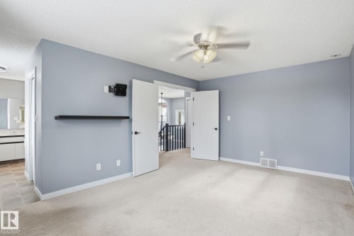 11019 10 Avenue, Edmonton, AB - Indoor Photo Showing Other Room