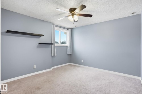 11019 10 Avenue, Edmonton, AB - Indoor Photo Showing Other Room
