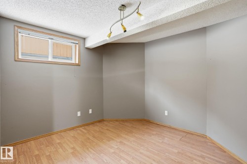 11019 10 Avenue, Edmonton, AB - Indoor Photo Showing Other Room