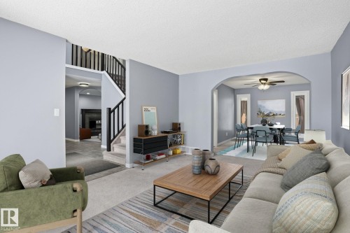 11019 10 Avenue, Edmonton, AB - Indoor Photo Showing Living Room