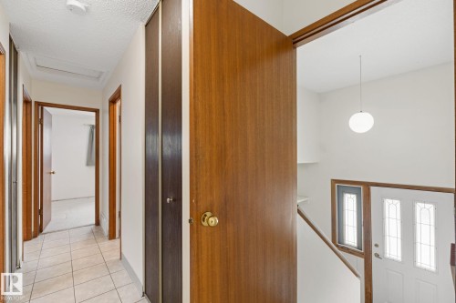 34 Andrew Crescent, St. Albert, AB - Indoor Photo Showing Other Room