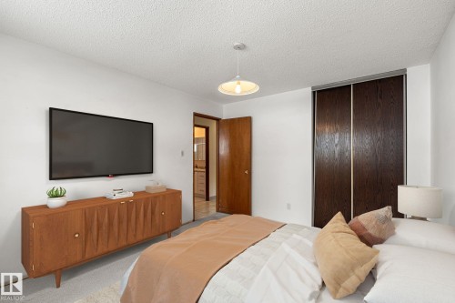34 Andrew Crescent, St. Albert, AB - Indoor Photo Showing Bedroom