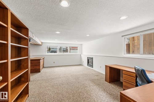 34 Andrew Crescent, St. Albert, AB - Indoor Photo Showing Other Room