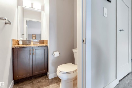 40 5203 149 Avenue, Edmonton, AB - Indoor Photo Showing Bathroom