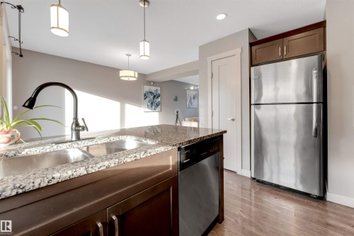 40 5203 149 Avenue, Edmonton, AB - Indoor Photo Showing Kitchen With Stainless Steel Kitchen With Double Sink With Upgraded Kitchen