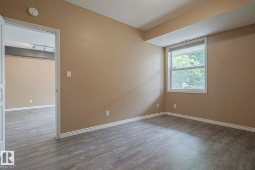 113 9507 101 Avenue, Edmonton, AB - Indoor Photo Showing Other Room