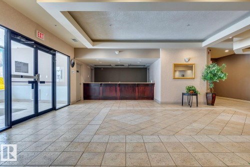 402 9919 105 Street, Edmonton, AB - Indoor Photo Showing Other Room